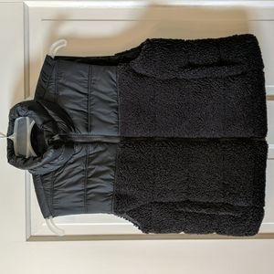 Aeropostale Vest Medium, black